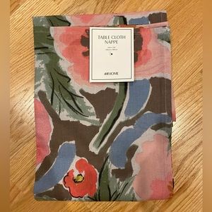H&M Printed floral pattern tablecloth in woven cotton fabric NWT